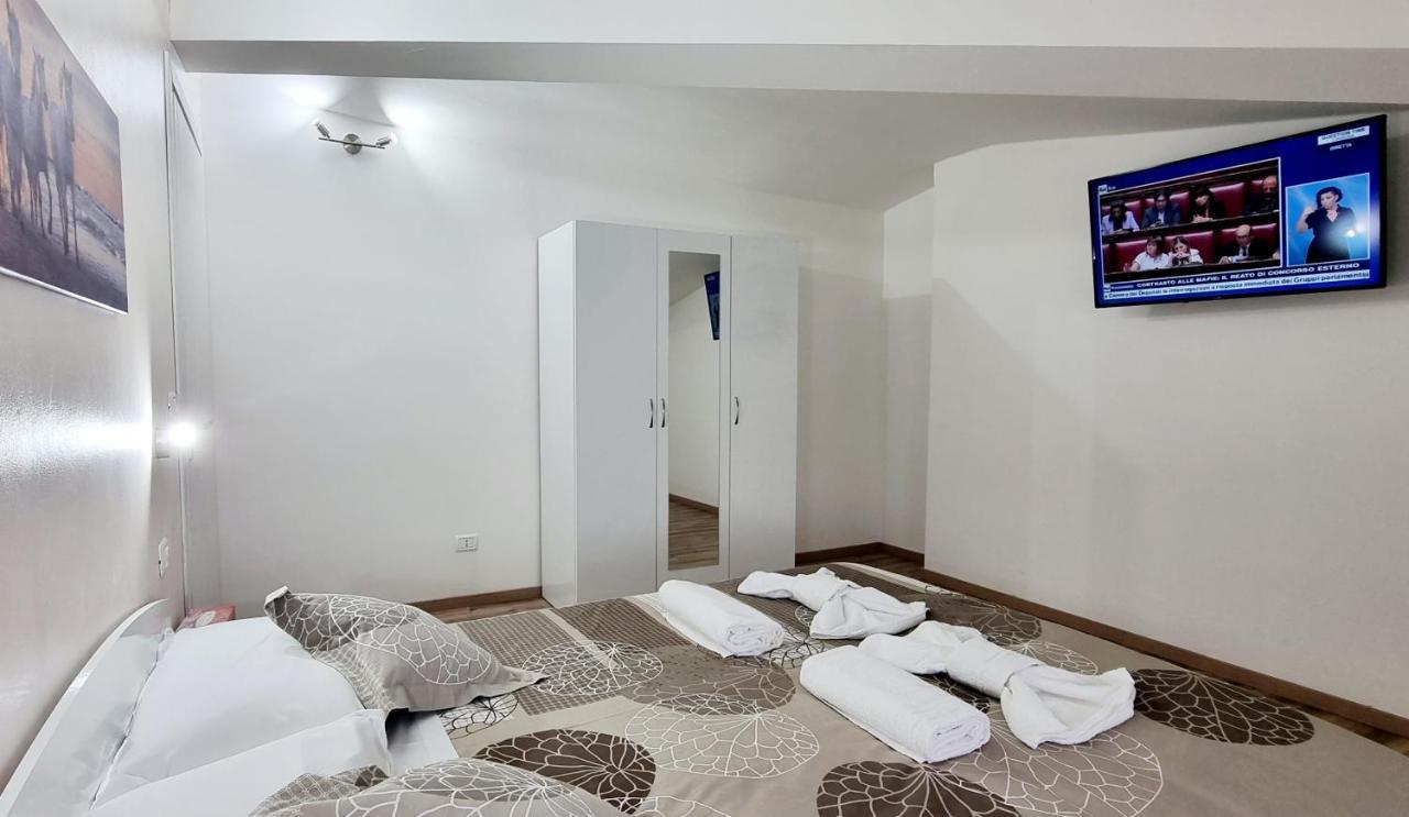 Guest Holiday Mandra 12 E 13 เรจโจเอมิเลีย ภายนอก รูปภาพ
